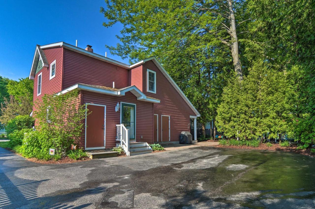 Downtown Charlevoix Duplex Half Mi To Lake Michigan Екстериор снимка